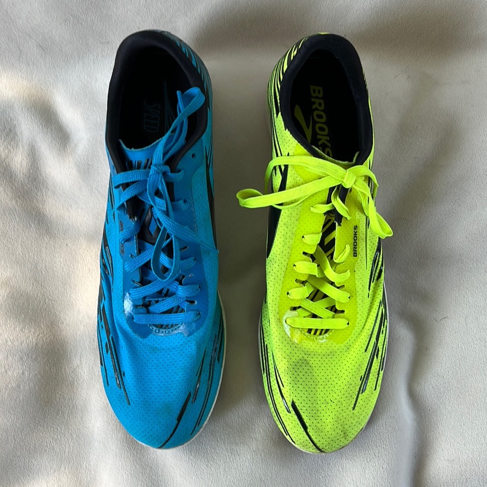 Brooks XC racing spikes